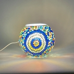 Lampada da tavolo in vetro mosaicata Color universe h. 17 cm.