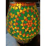 Lampada da tavolo in vetro mosaicata multicolore h. 23 cm.