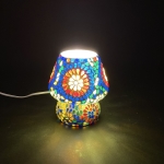 Lampada da tavolo in vetro mosaicata Color universe h. 17 cm.