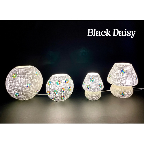 famiglia 94 - Black Daisy