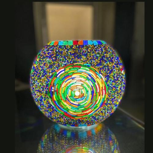 Lampada da tavolo in vetro mosaicata Fantasy Churi h. 23 cm.