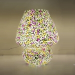 Lampada da tavolo in vetro mosaicata Blooming Joy h. 32 cm.