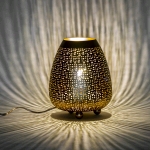 Lampada da tavolo artigianale intarsiata oro media